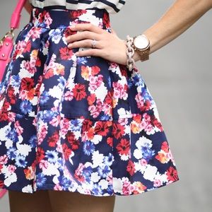 EXPRESS | Navy Floral Silhouette Skirt